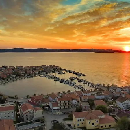 Apartamento With A Parking Space Bibinje, Zadar - 6160 Bibinje