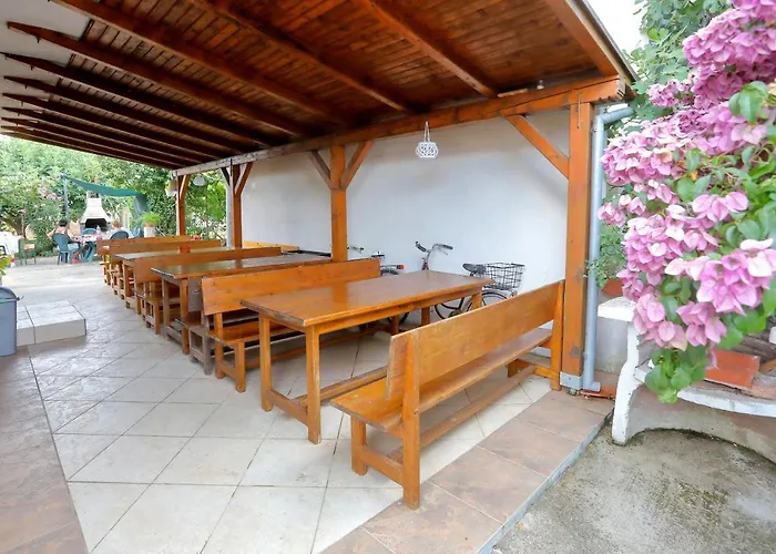 アパート With Parking Space Bibinje, Zadar - 6160 ビビニェ