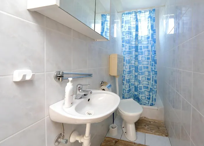 アパート With Parking Space Bibinje, Zadar - 6160 ビビニェ