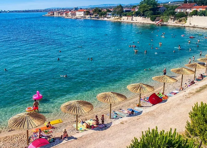 アパート With Parking Space Bibinje, Zadar - 6160 ビビニェ